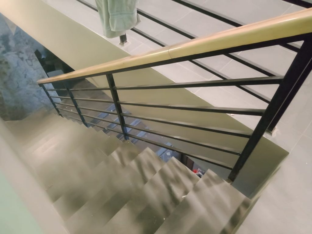 kontraktor desain interior eiger edventure store (8)