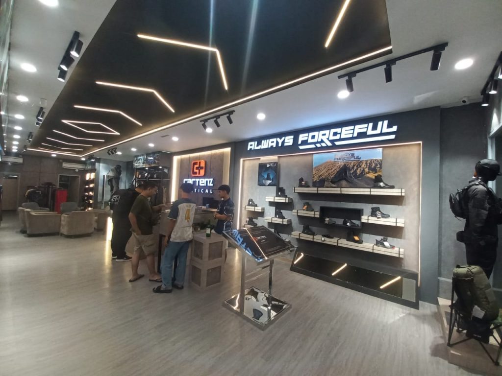 Desain interior toko di Batam